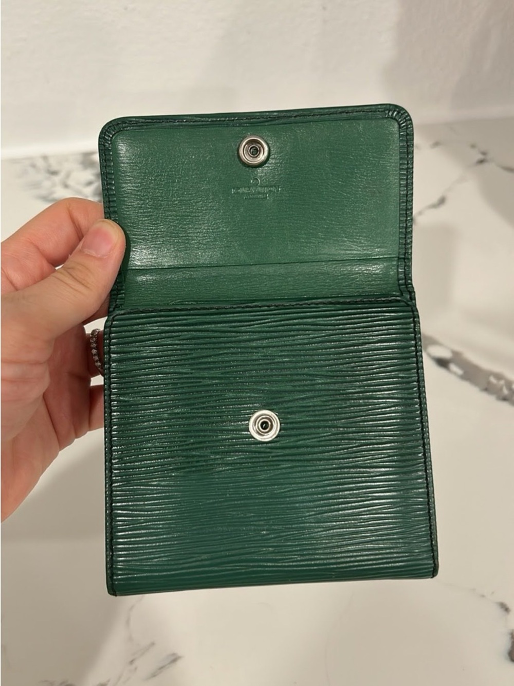 Green epi Vintage LV wallet - Picture 5 of 7